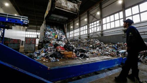 Срыв мусорной реформы привел к активизации в Петербурге нелегального вывоза отходов