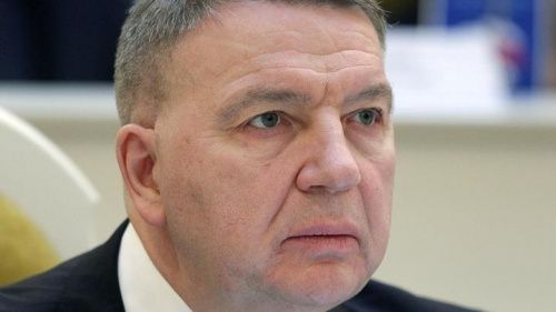 Никешин организовал в своём округе бесплатную подписку на лояльные СМИ