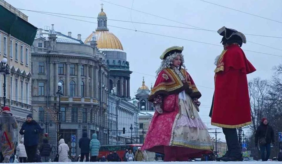 Санкт-Петербург стал одним из лидеров России по числу туристов в праздничные дни