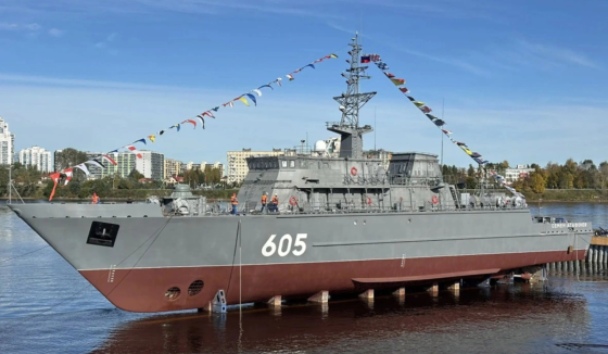 В Санкт-Петербурге спущен на воду новый морской тральщик "Семен Агафонов"