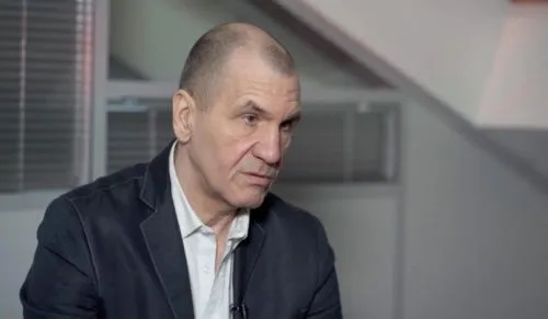 «Человек, прошедший тяжелые жизненные испытания»: известный социолог хочет попасть в ЗакС Петербурга