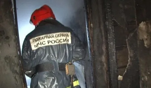 В Центральном районе Санкт-Петербурга от пожара спасли десять человек через окна
