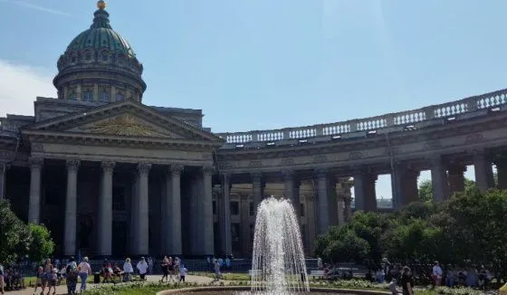 Финский турист оценил влияние санкций на Санкт-Петербург