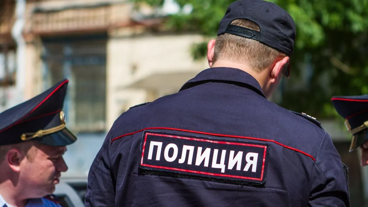 В Санкт-Петербурге полицейские накрыли несколько точек продаж поддельных справок об отсутствии Covid