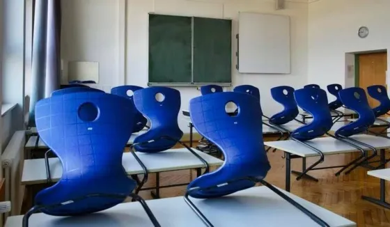 Ещё один класс закрыли в петербургской гимназии в связи с менингитом