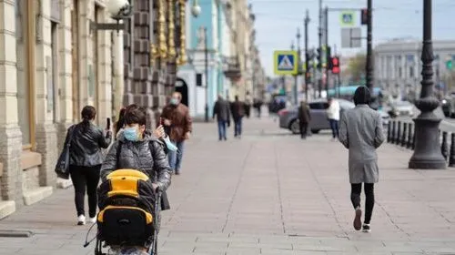 Стало известно о выросших запросах петербуржцев по зарплате
