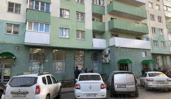 В Петербурге упал лифт с пассажирами