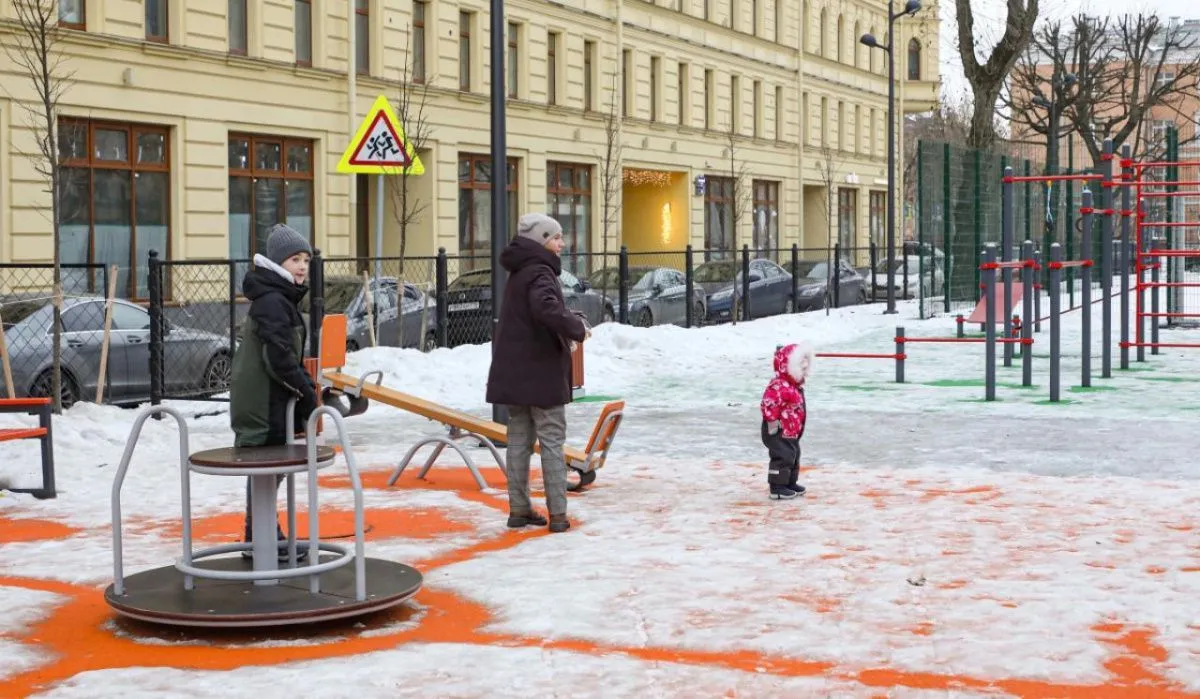 Жители Петербурга раскритиковали проект Смольного по благоустройству сквера в центре города